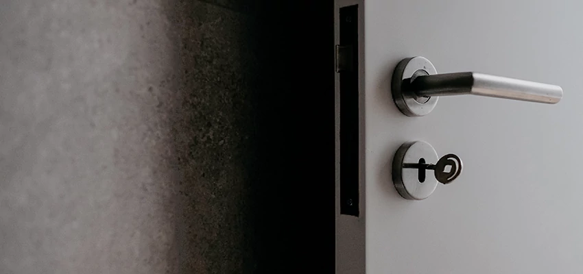 Front Door Handle Repair And Installation in Calimesa, CA